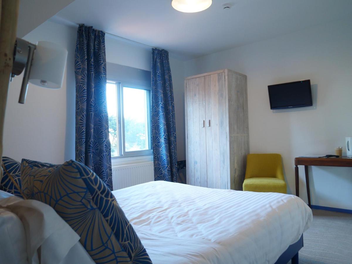 Hotel Et Studios Le Marina Baie De La Baule ポミシェ エクステリア 写真